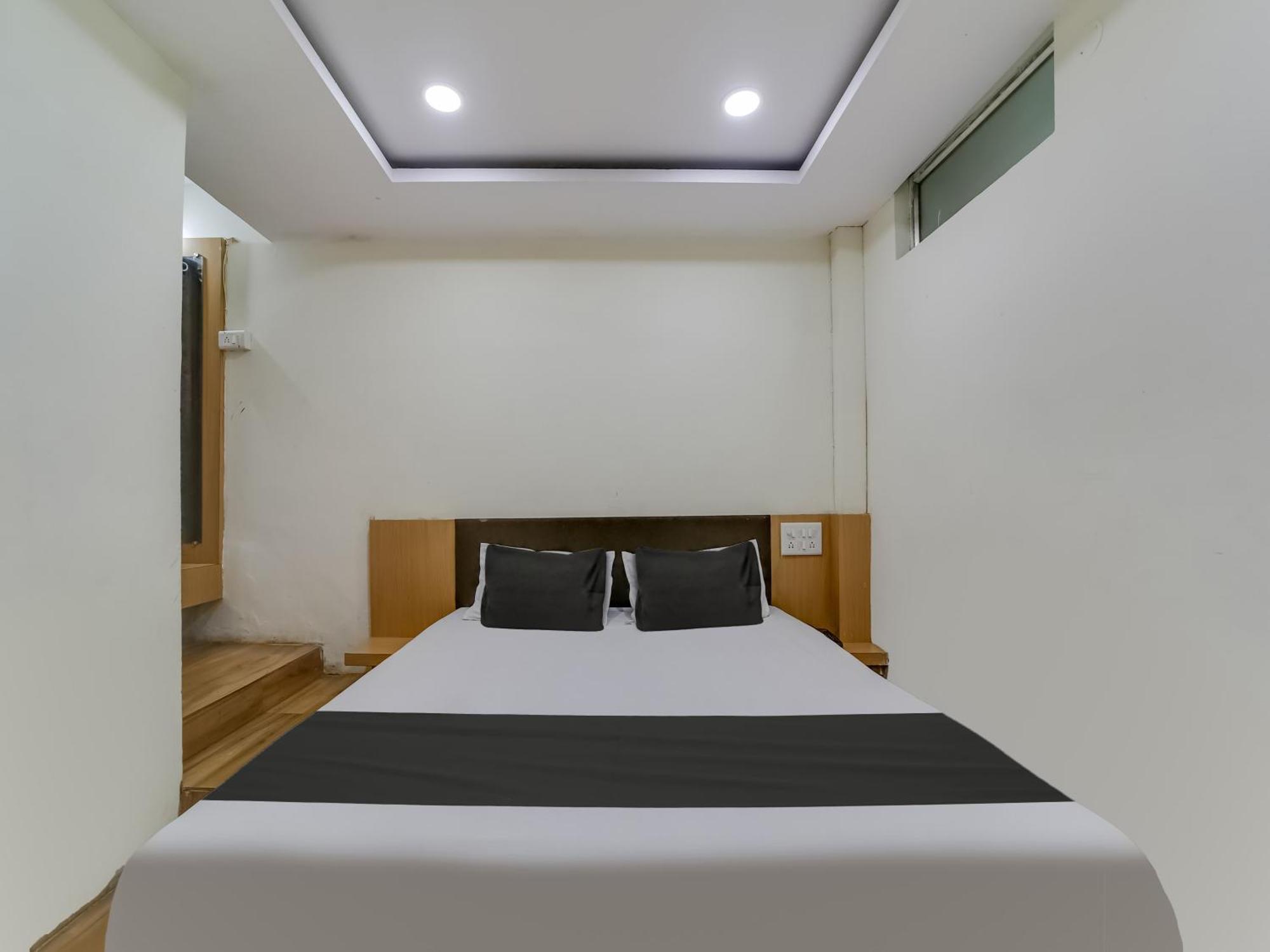 Super Hotel O The Surbhi Bhopal Zewnętrze zdjęcie