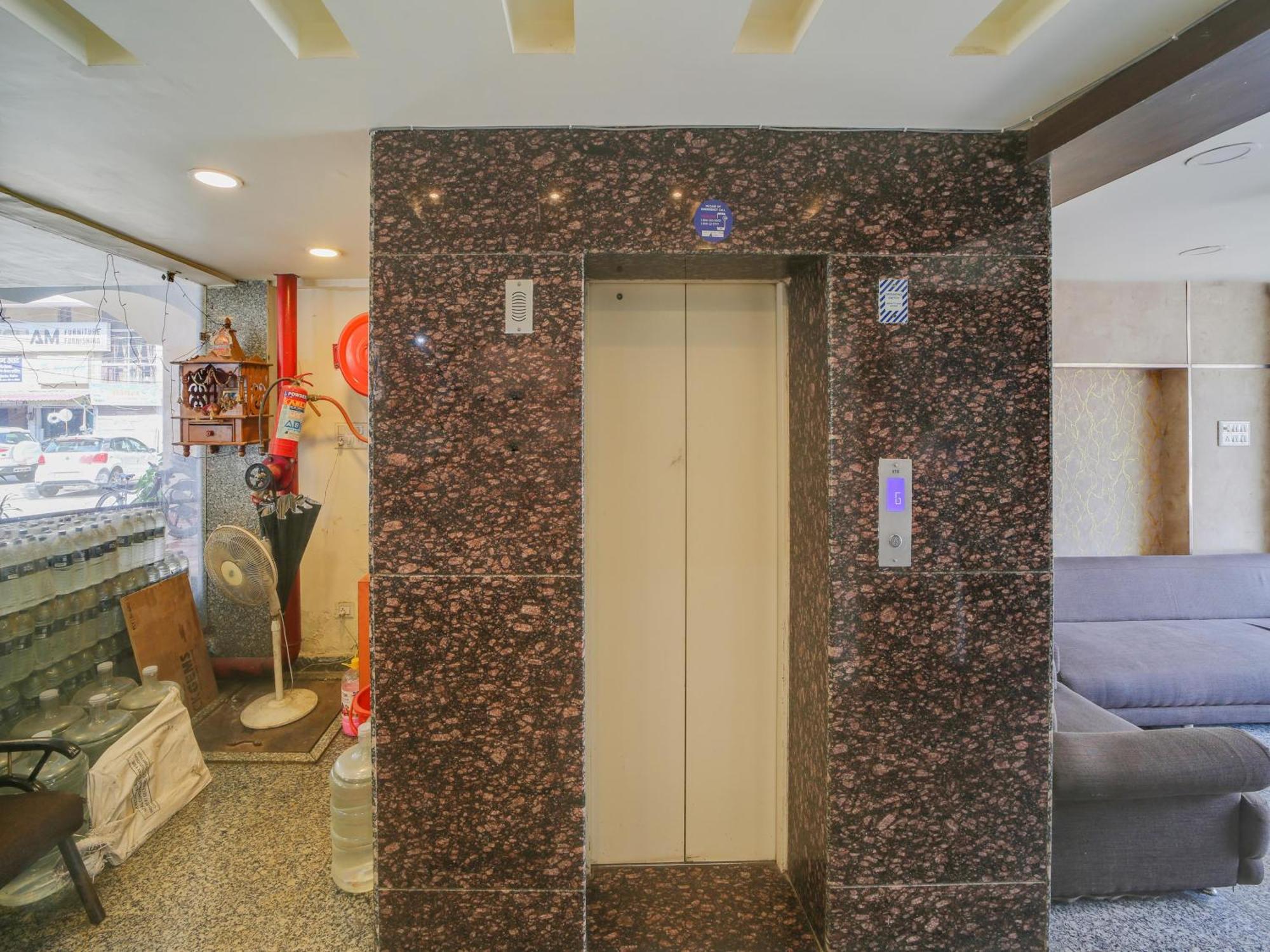 Super Hotel O The Surbhi Bhopal Zewnętrze zdjęcie